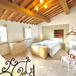 Alloro 4*