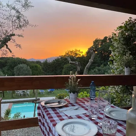 فندق مبيت وإفطار Alloro
